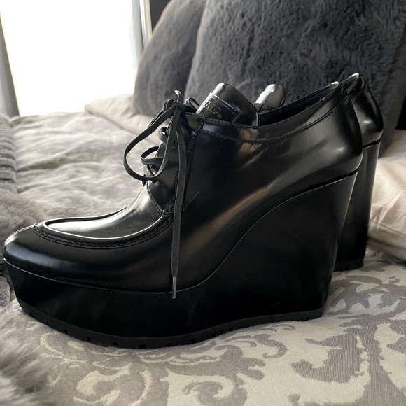 Prada-wedge heels - Picture 1 of 7
